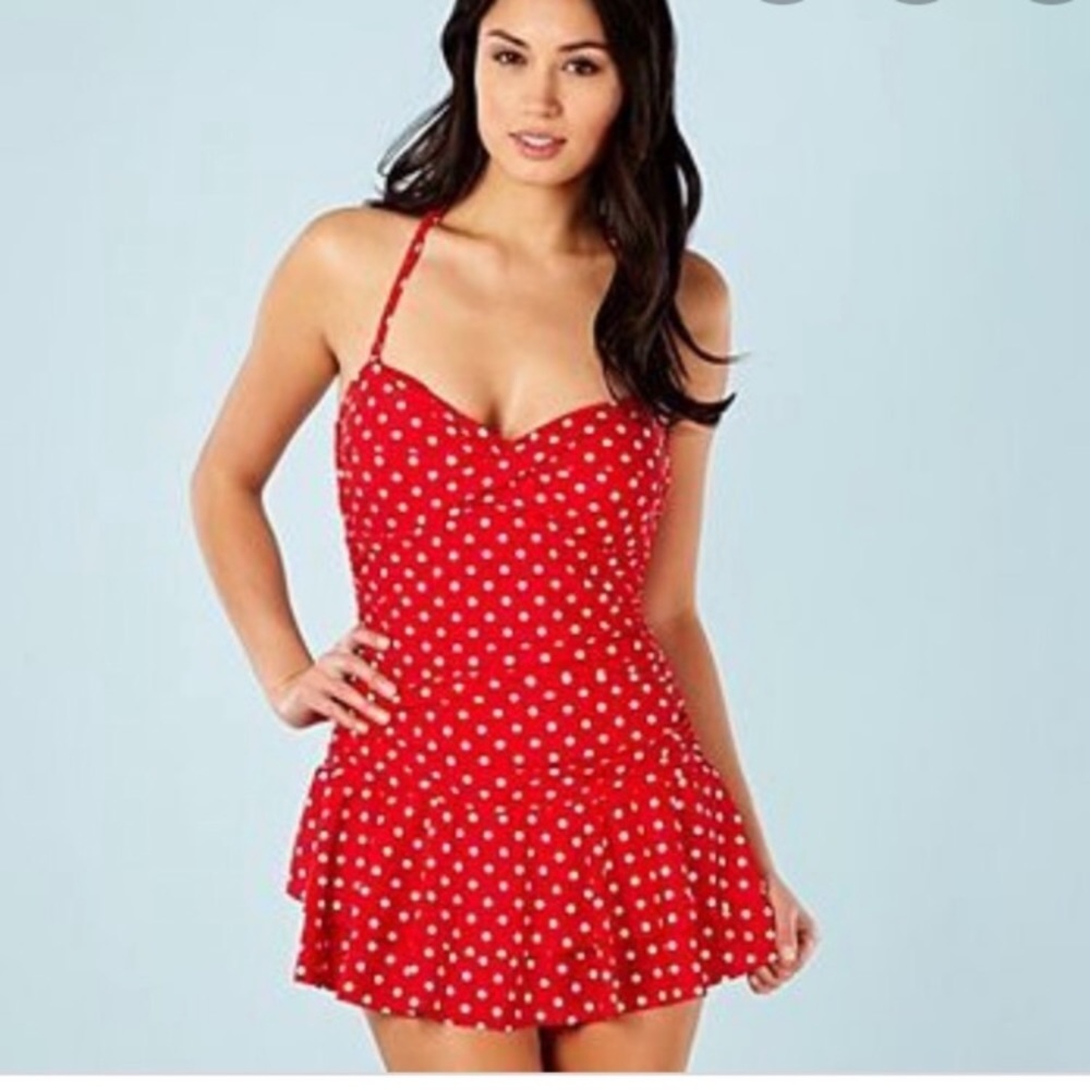 Retro style tiered ruffle bathing suit size 18